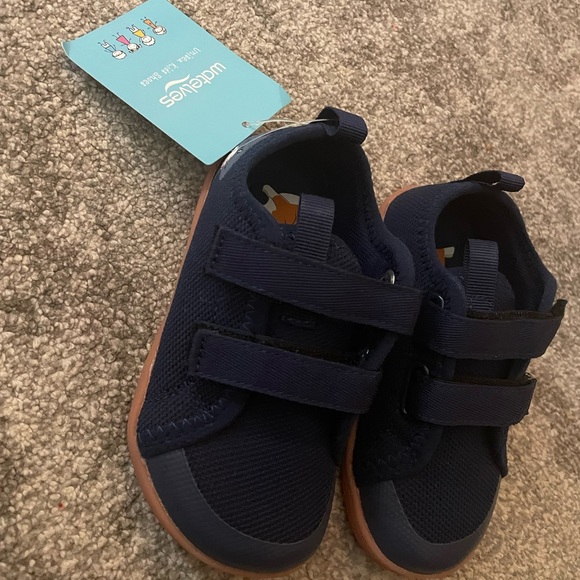 NWT-Wide Feet shoes Toddler 3 yrs old - Picture 8 of 14